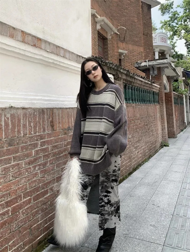 Simple Women Soft Plush Hobos Y2k Shoulder Bags Winter Furry Ladies Clutch Purse Handbag Fashion Female Underarm Bag 250911