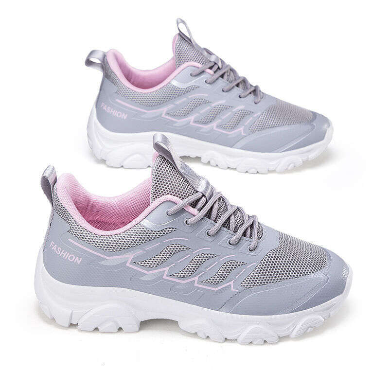 Brand Designer Hot free shipping Men Luxury shoes Outdoor Lightweight Hiking Women Breathable Fashion Mountain Summer Trekking Shoes Mens