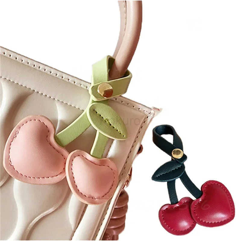 Keychain Cherry Pendant Chelsea Creative Bag Women Schoolbag Love Leather Bag Charm Accessories Vintage Versatile Bag Keychain M250912