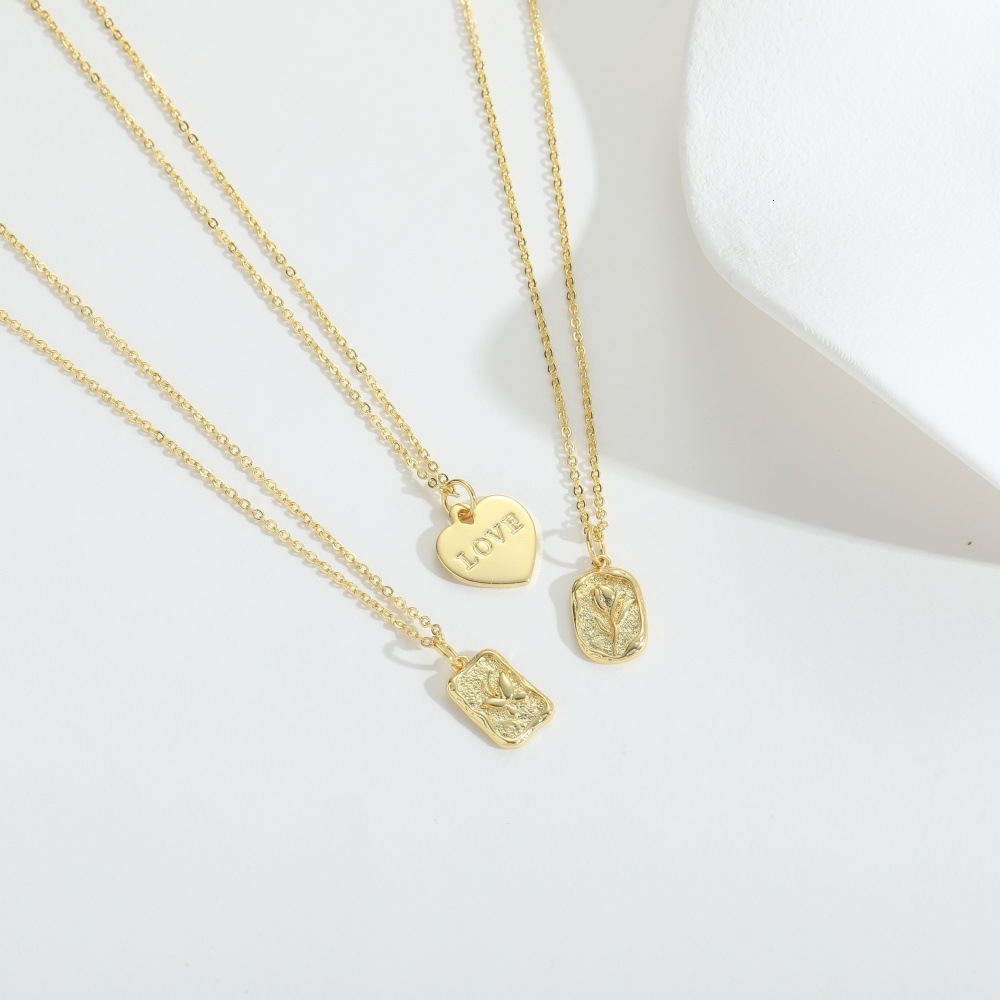 Minimalist Daily Commute Texture Geometric Pendant Collarbone Chain Square LOVE Shape for Women