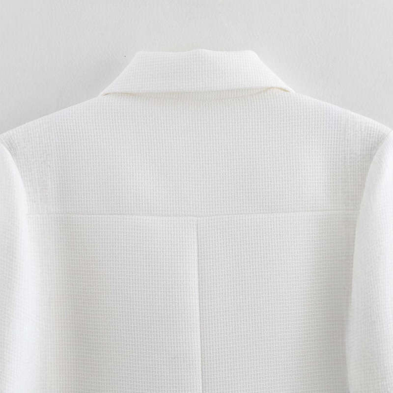 DHEssentials 2025 Spring New Flip Pocket Decorated Lapel White Chanel Style Jacket w050924091