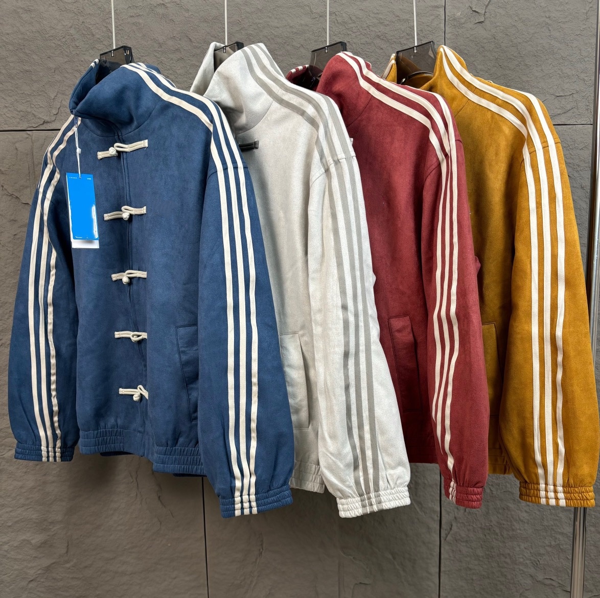 Mens Designer Pilot Jacket with Plush Sleeves Letter Embroidery - Autumn Winter Fashionable Baseball Coat top11