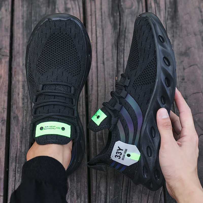 Mens Mesh Running Shoes Breathable Lightweight Sneakers Outdoor Mesh Black Running Shoes Athletic Jogging Tenis Walking Shoes W250912