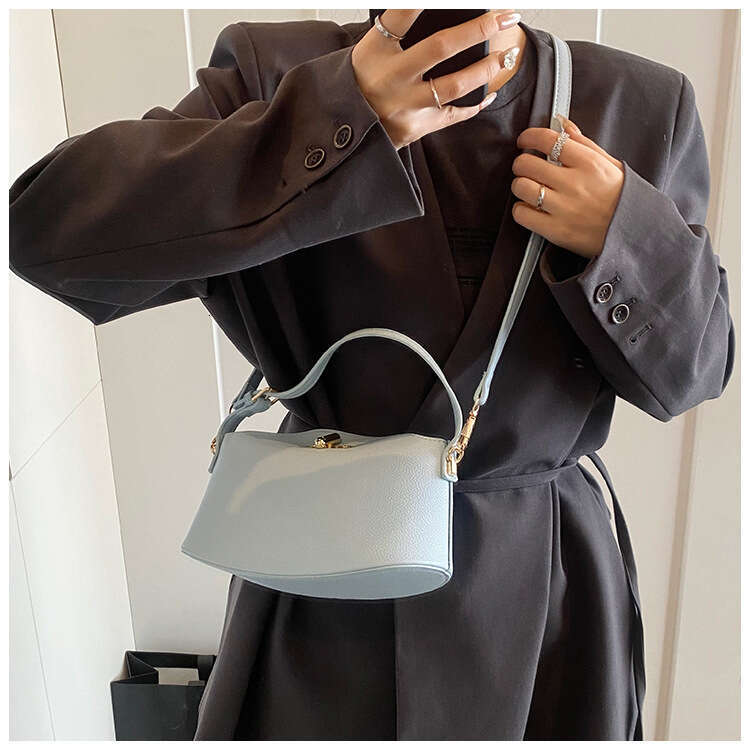 2025 Korean Style Fresh Simple Solid Designer Bags Color Handbag Elegant Versatile High-end Casual Crossbody Women's Bag