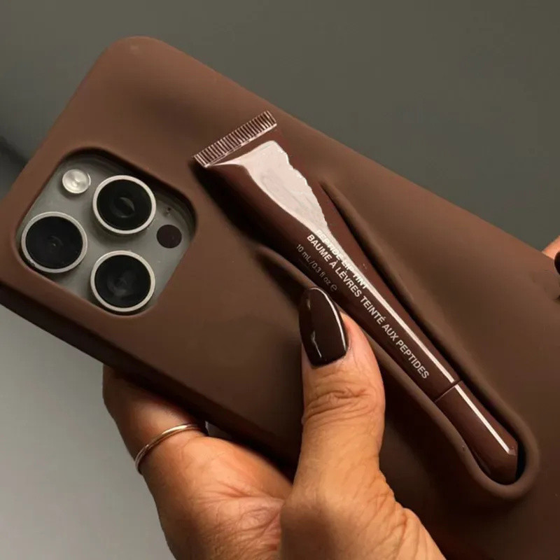 Hot Lipstick Case For iPhone 16 12 13 14 15 11 Pro Max Plus Toast Espresso Ribbon Lip Gloss Holder Soft Silicone Cover