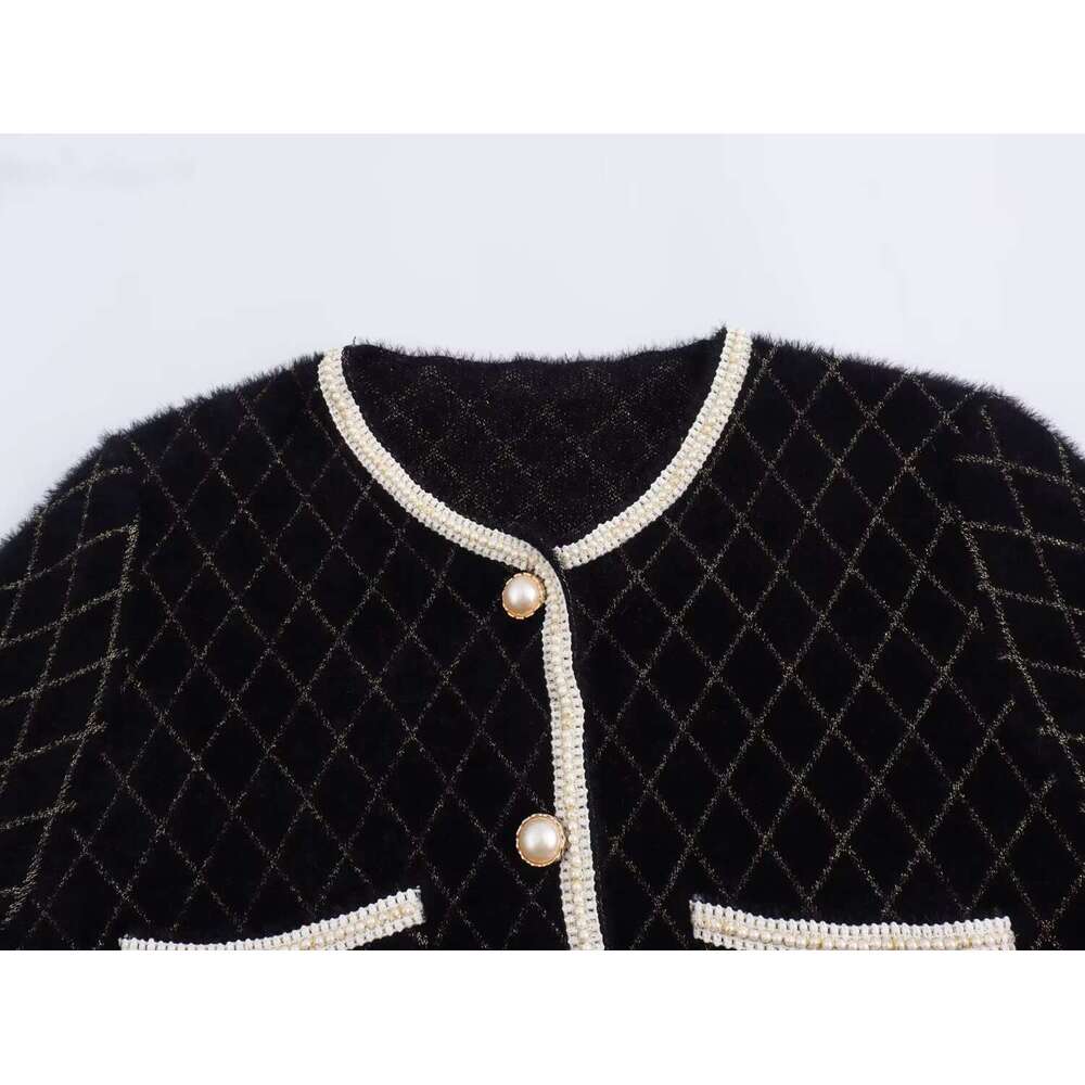 DHEssentials 2025 Autumn New French Style Small Fragrance Diamond Gold Thread Pearl Ribbon V-neck Long Sleeve Knitted Sweater Cardigan