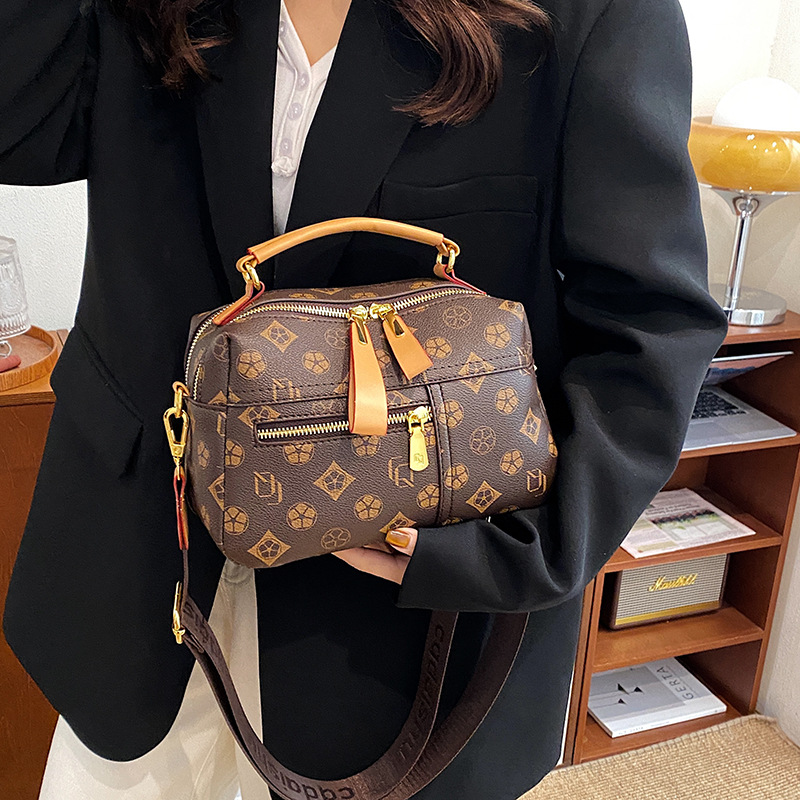 Designer Bag Women 2025 New Style Fashionable and High-end printed Boston Ladies Versatile and elegant single-shoulder crossbody bag Free shipping