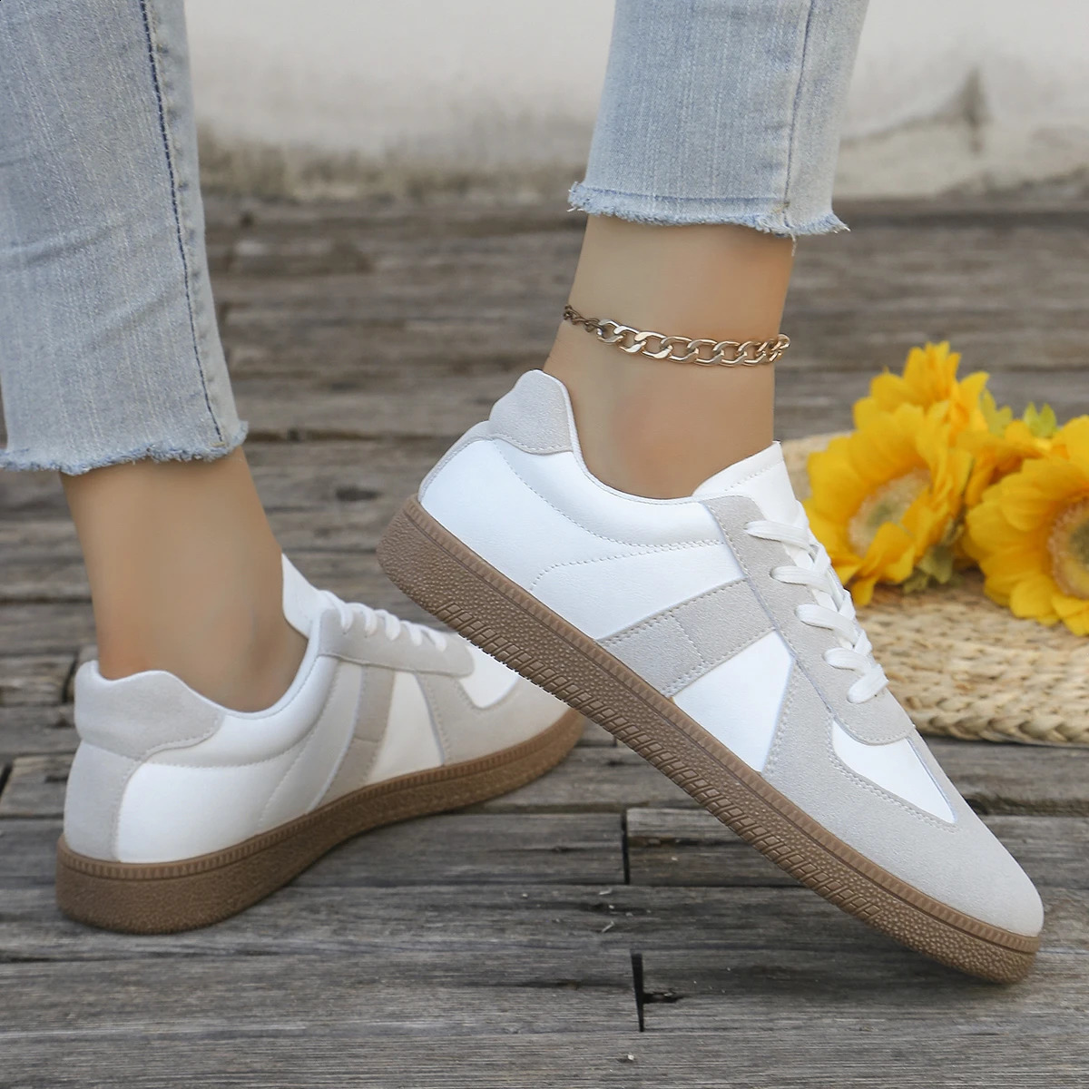 Fashionable Womens Shoes Comfortable Sports Shoes Spring and Autumn Large Size Casual Flat White Shoes for Women 250923
