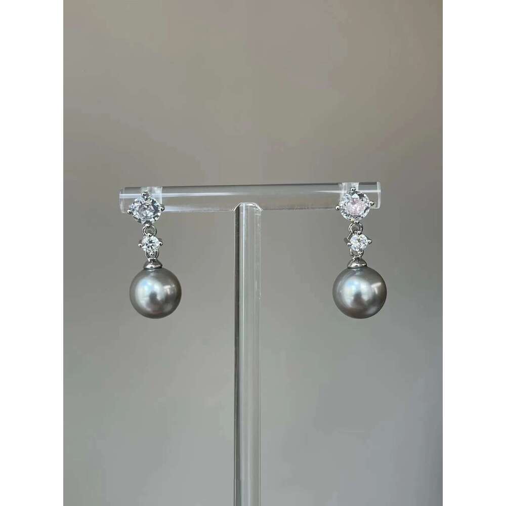 2023 New Ins Style Smart Flashing Pearl Zirconia High-end Light Personality Earrings for Women