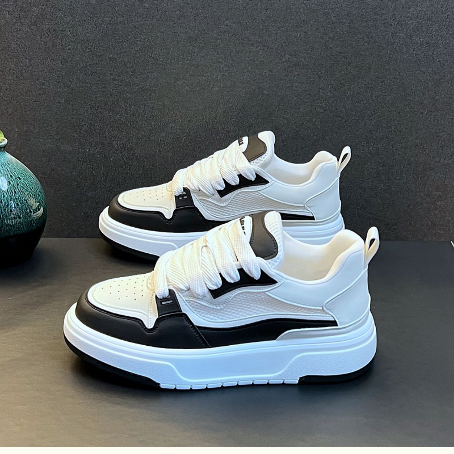 Designer Shoes Men's Shoes 2025 Summer Breathable Mesh New sporty Casual shoes Fashionable and Versatile thick-soled sneakers Men's white sn