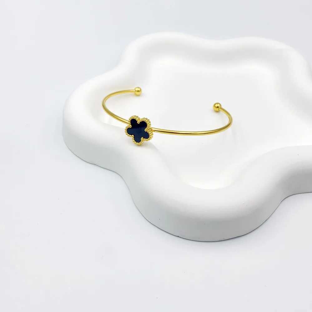 New Stainl Steel Five Flower Cuff Bracelet for Wan Fashion Gold Plated No Fade Bangle Party Jewelry Accories S250912