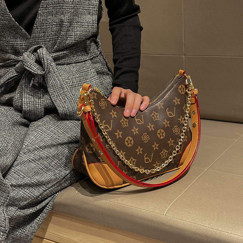 Crossbody Dumpling for Women 2025 New High-end Vintage Baguette Versatile Large Capacity Shoulder Underarm Bag