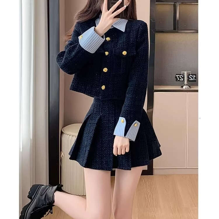 DHEssentials Elegant Socialite High-End Little Chanel Style Suit for Women, Autumn and Winter Korean Style, Thick Woolen Pleated Short Skirt Two-Piece
