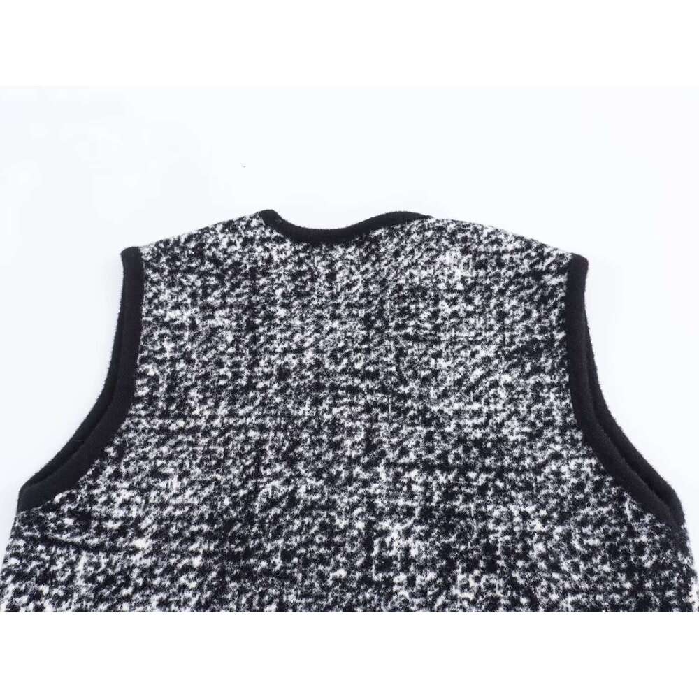 DHEssentials 2025 Summer New French Style Double-Breasted Black and White Checkered Round Neck Knitted Vest