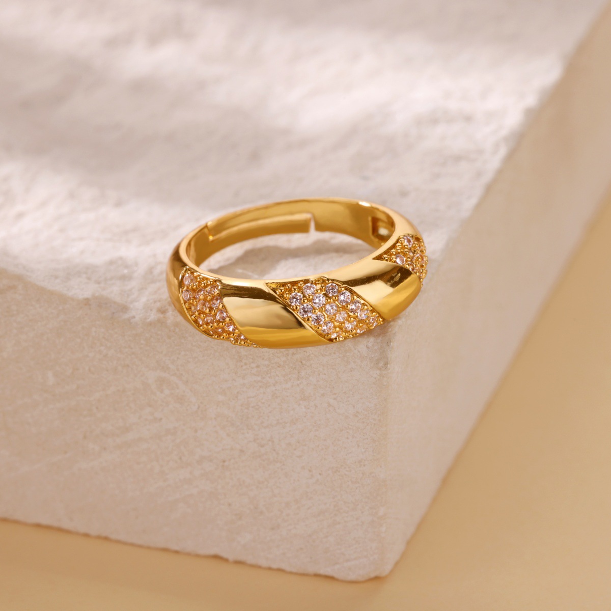 Elegant Adjustable Couple's Rings Featuring Miniature Zircons