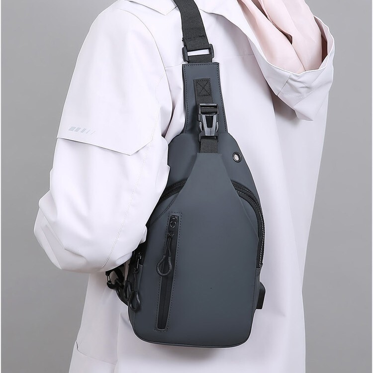 New Men S Chest Bag Designer Bag Fashion Simple Business Shoulder Bag Outdoor Travel Free Shipping Portable Casual Crossbody Luxury Bag Bag