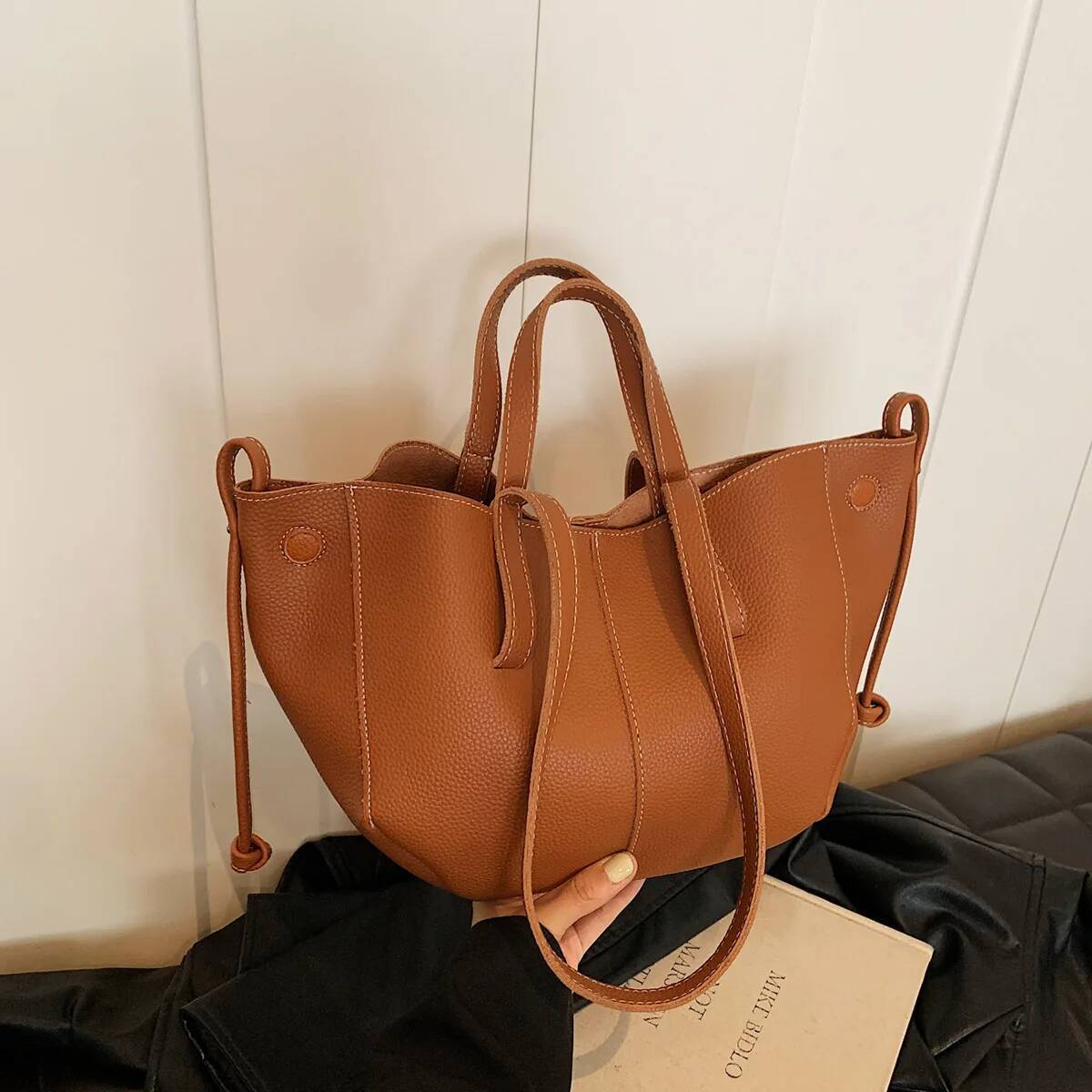 Large Capacity Leather Women s Commuting Bag Shopping Travel Bag Lychee Pattern Solid Color Simple Style Women s Shoulder Bag Versatile Handbag