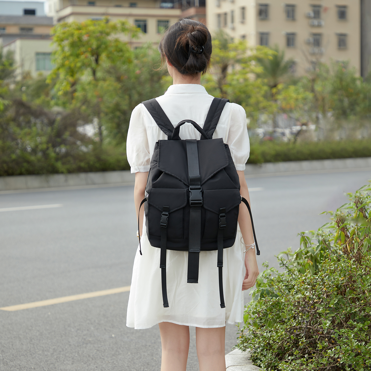 Backpack for women commuting computer backpack, large and lightweight travel backpack