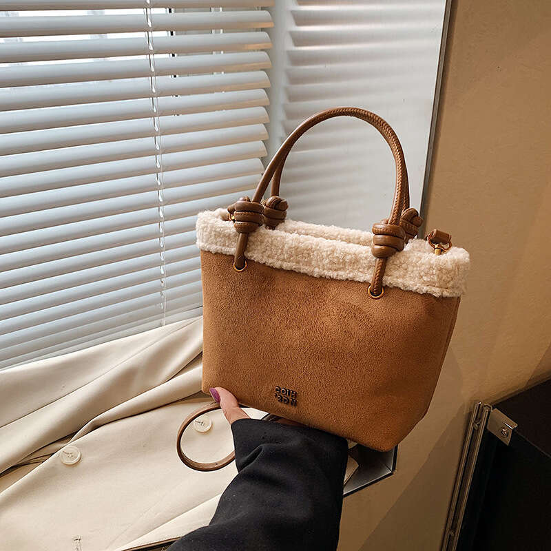 Designer Bag Frosted Plush Bags Fur Crossbody Bags for Women 2025 Winter New Versatile Trendy Crossbody Bag Handheld Bucket Bag