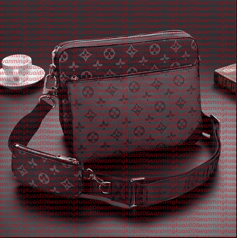 Mens Totes Bag Handbags Purses Fashion Handbags Men Leather TRIO Messenger Bags Luxury Shoulder Bag Make up Bag Tote bags 03