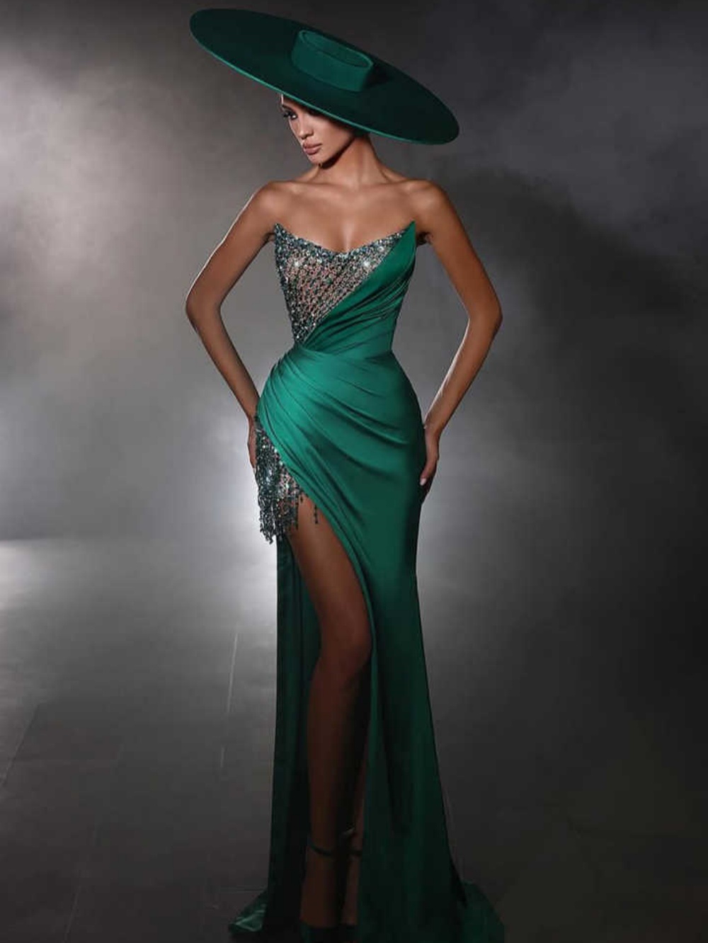 Sexy Mermaid Evening Dress Strapless Beading Sequins Prom Gowns High Splits Sleeveless Floor Length Party Dresses Customized