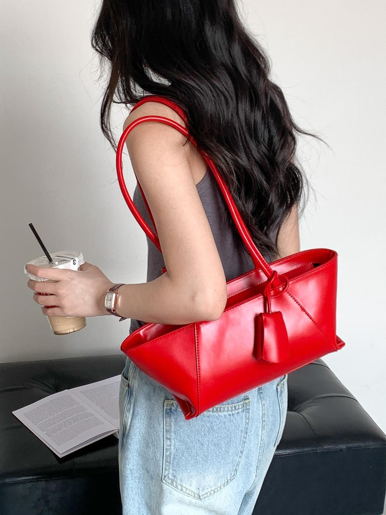 Free shipping designer bags for womens Shoulder black red white brown Versatile and trendy one shoulder light luxury tote bag
