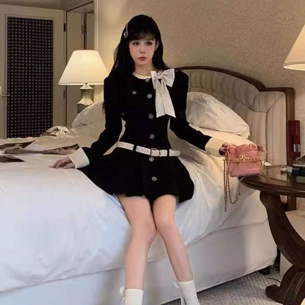 DHEssentials Xiaoxiangfeng Salt Series 2025 Spring and Autumn New High-end Elegant Waist-cinching Bow Short Little Black Dress for Women