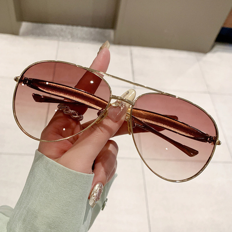 2025 New Style Personality No-Makeup High-End Feel Women Street Trend Metal Fashion Sunglasses high quality