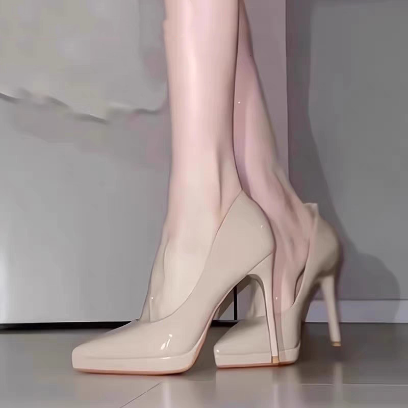 2025 autumn new women's high-heeled shoes niche design elegant fashion patent leather ceremony fine high-heeled shoes designer shoes