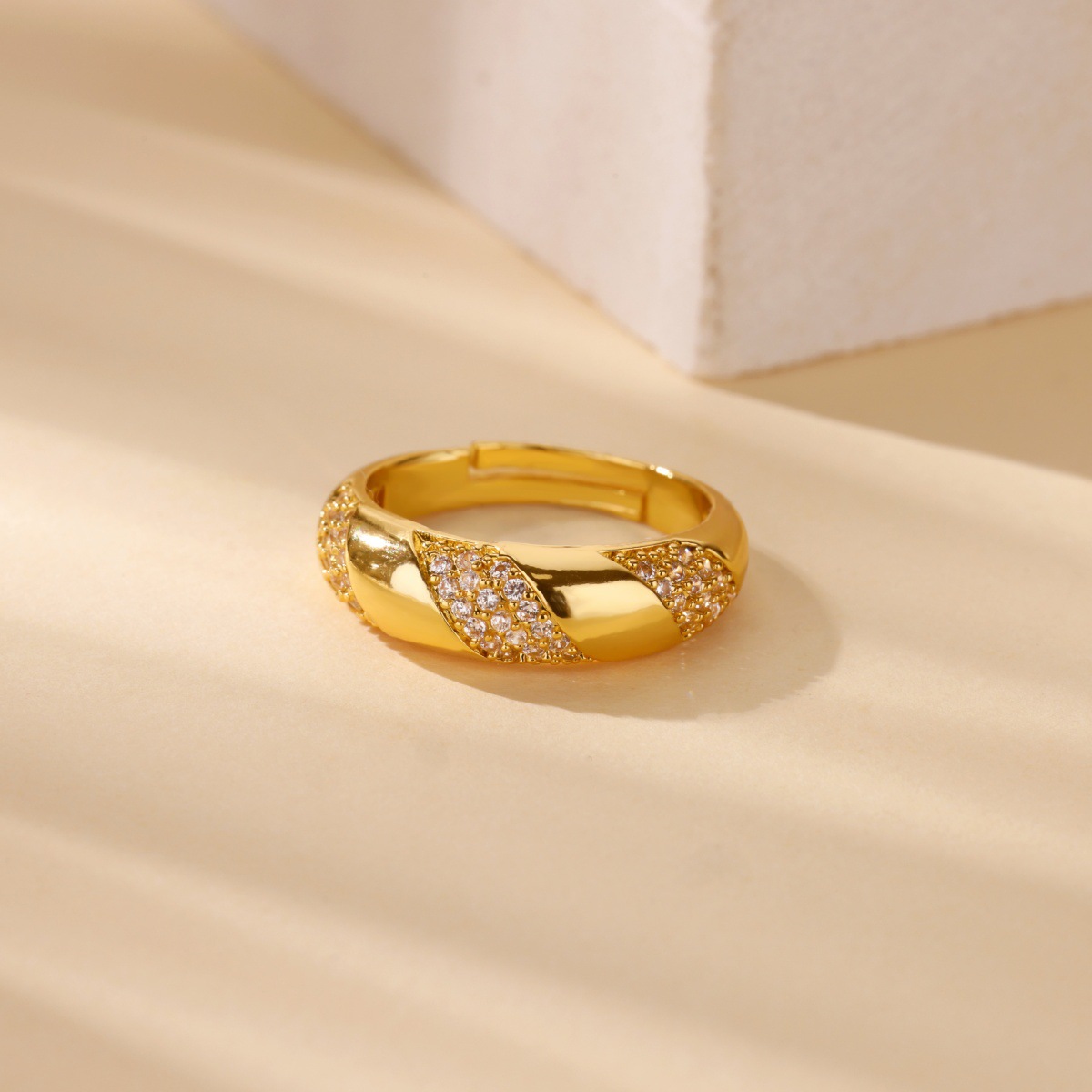 Elegant Adjustable Couple's Rings Featuring Miniature Zircons