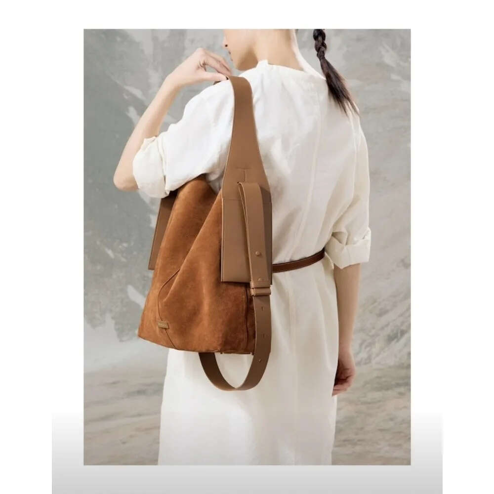 Best Seller Designer Business Commuting Outdoor Portable Suede Ear Tote Shoulder Crossbody Handbag Bucket Bag Master Handmade Light Gift