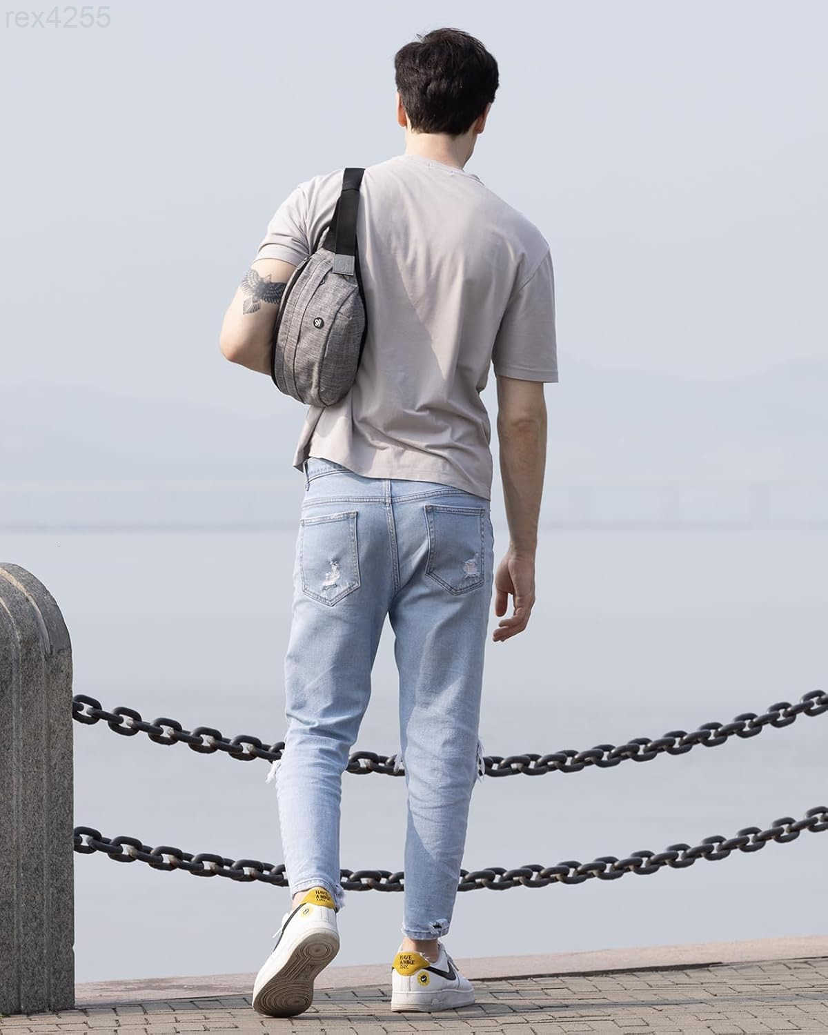 Fanny Pack for Men Women Water Resistant Large Hiking Waist Bag Pack Carrying All Phones for Running Walking TravelingW250912