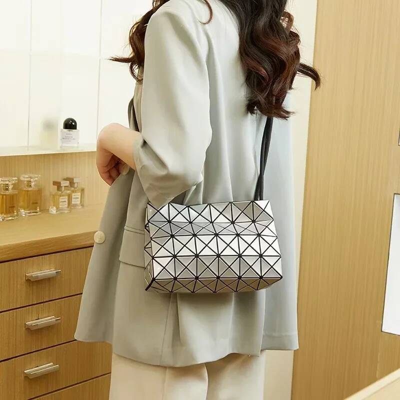 Luxury Vintage Letter Logo Clutch Bag Minimalist Crossbody Tote Designer Leather Purse For Casual Stylish Women Shopper