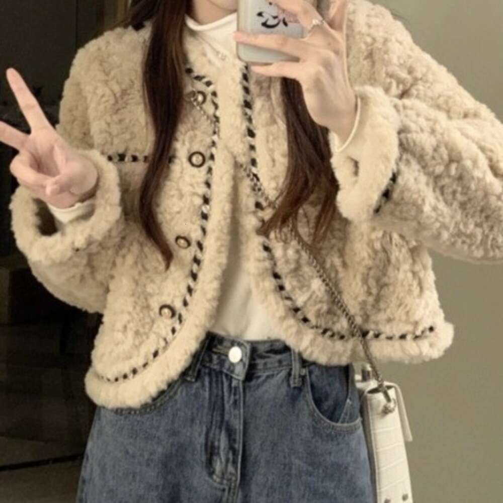 DHEssentials Chanel Style Lamb Wool Coat for Women Winter Fleece Loose Versatile High-end Elegant Socialite Short Jacket