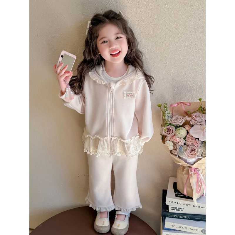2025Girls Spring and Autumn New Fashionable Lace Stylish Pink Sweatshirt and Sweatpants TwoPiece Set C250912