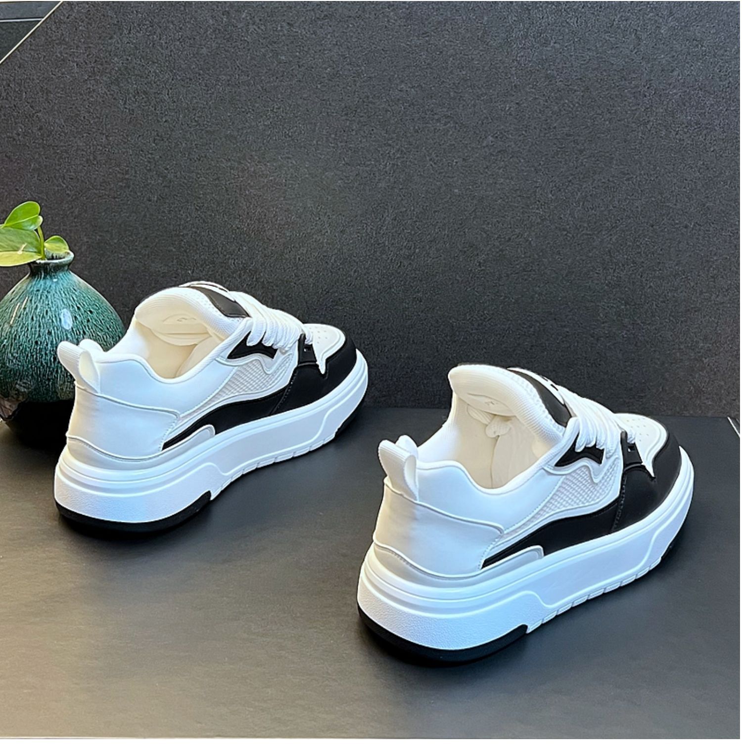 Designer Shoes Men's Shoes 2025 Summer Breathable Mesh New sporty Casual shoes Fashionable and Versatile thick-soled sneakers Men's white sn