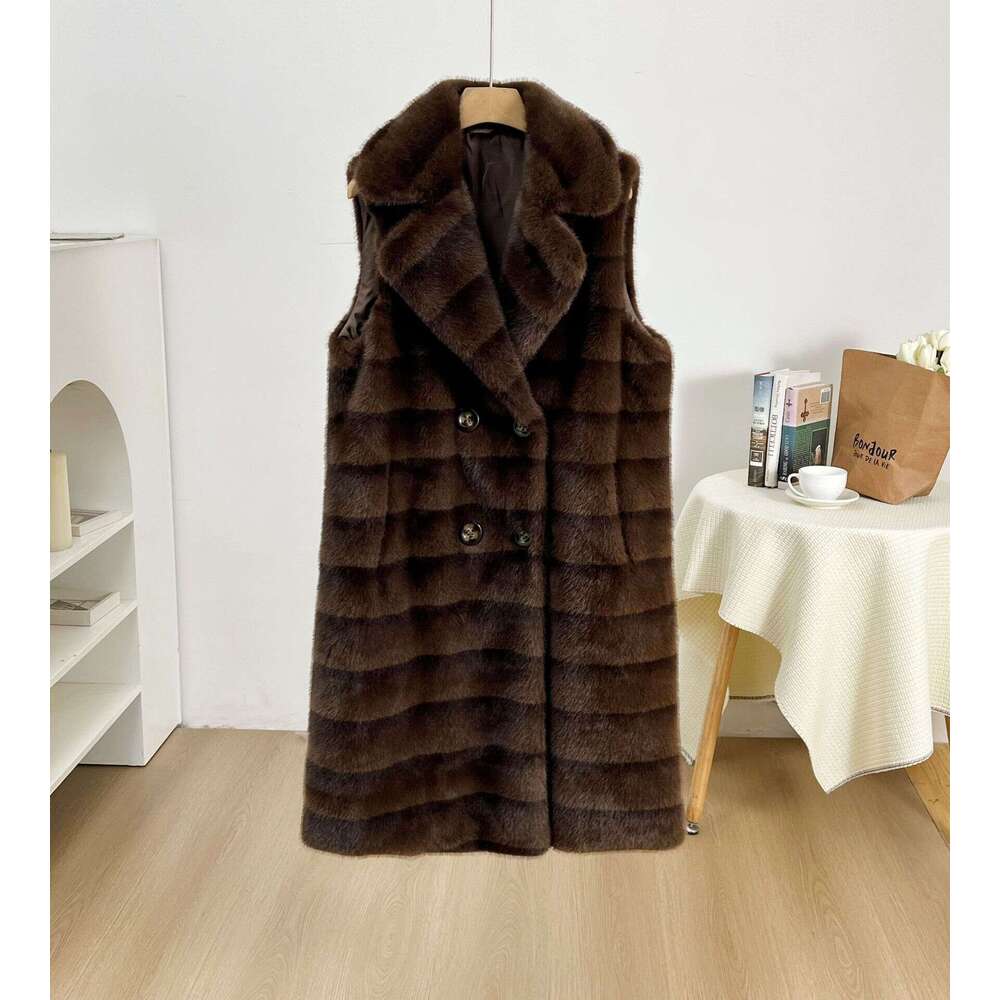 Autumn Winter Women Jacket Vest Solid Color Round Neck Faux Fur Coat Thick Crew Neck Outerwear Plush Jacket for Women Designer