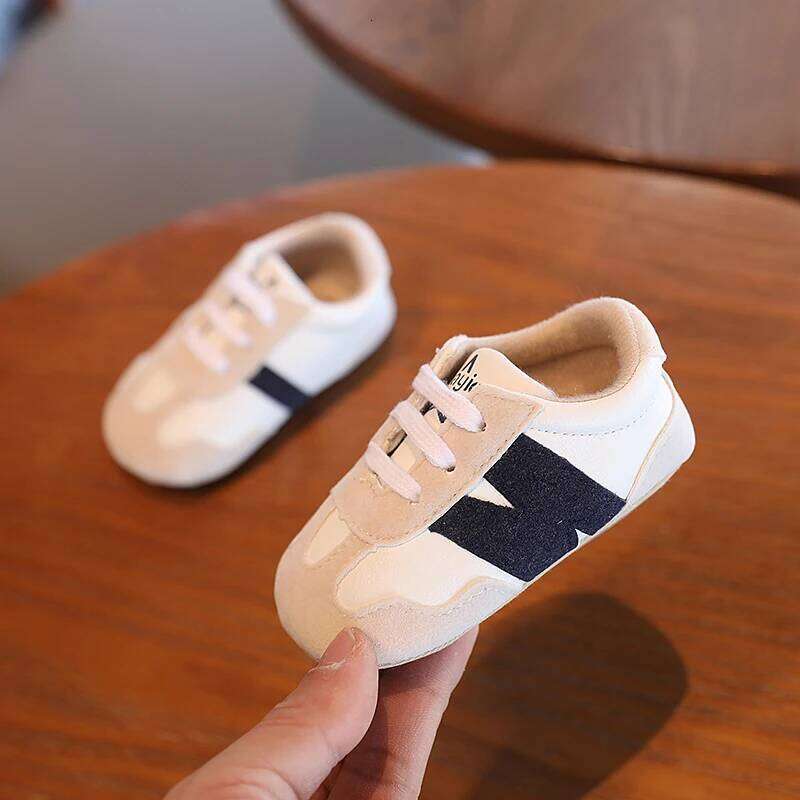 0-18 Months Newborn Classic Sneakers Letters Splicing Casual Shoe Anti-slip Hundred Walking Boys Girls Baby Shoes