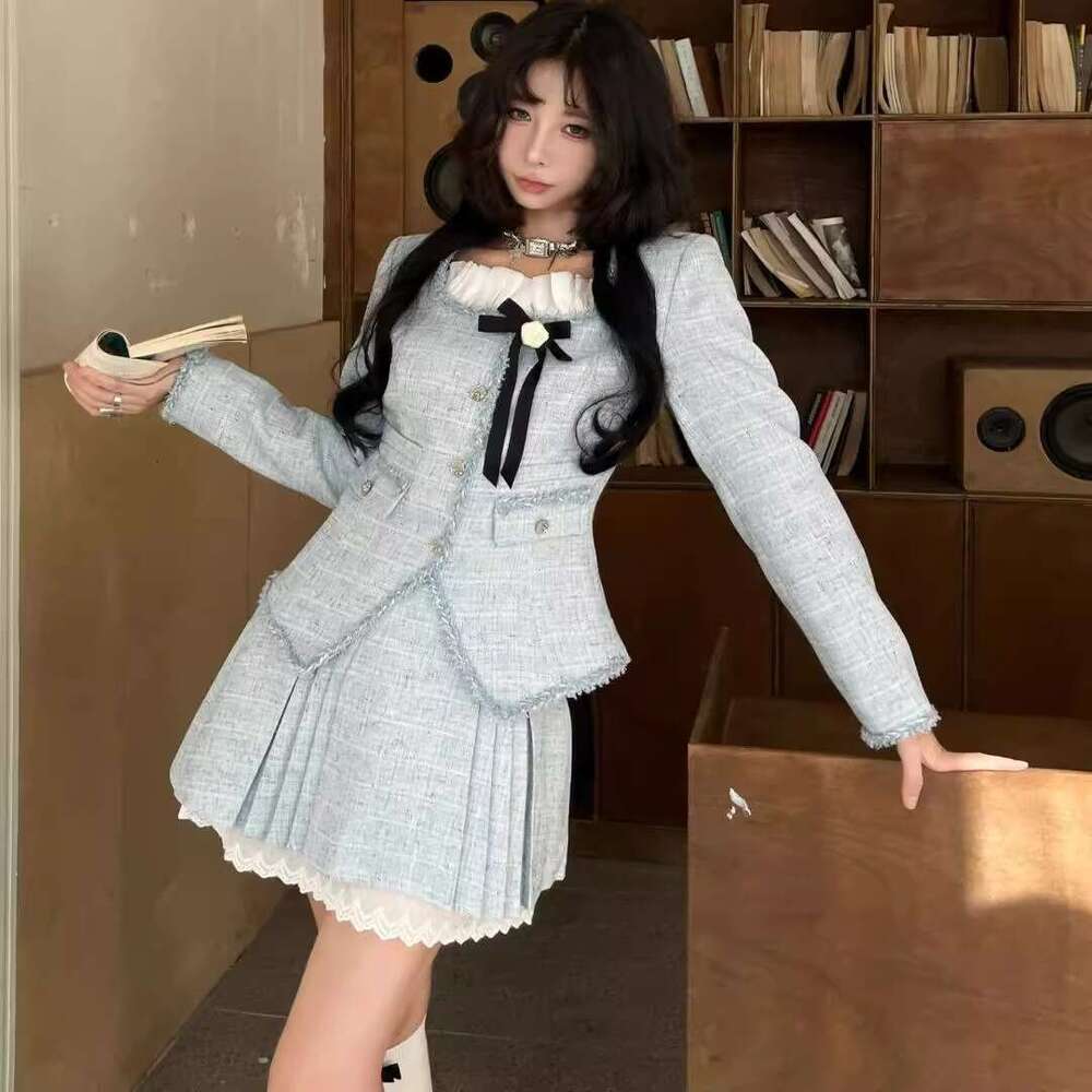 DHEssentials Rich Lady Little Fragrance Style Suit Dress Women 2025 Spring and Autumn French Pure Desire Square Collar Short Jacket Half Skirt
