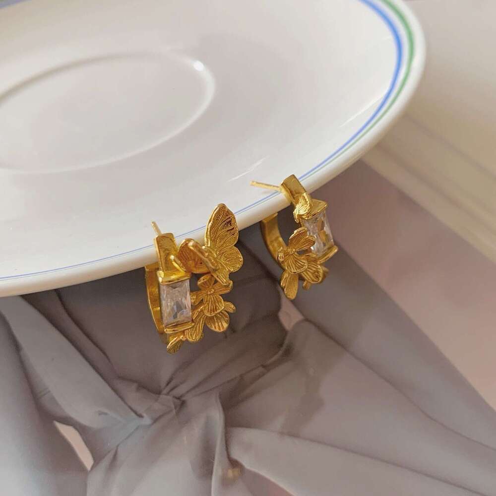 Elegant Butterfly Flower Zircon C-Hoop for Women, Niche Light High-End Stud Earrings