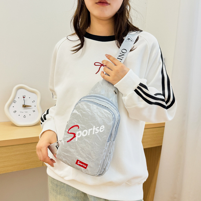 2025 Chest Bag For Men And Women New Fashion Free Shipping Casual Crossbody Luxury Bag Bag Outdoor Sports Cycling Phone Bag Designer Bag Versatile Tra