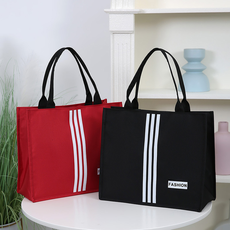 Spring New Fashion Luxury Bag Tote Bag Portable Lunch Bag Large Designer Free Shipping Bag Capacity Simple Storage Bag