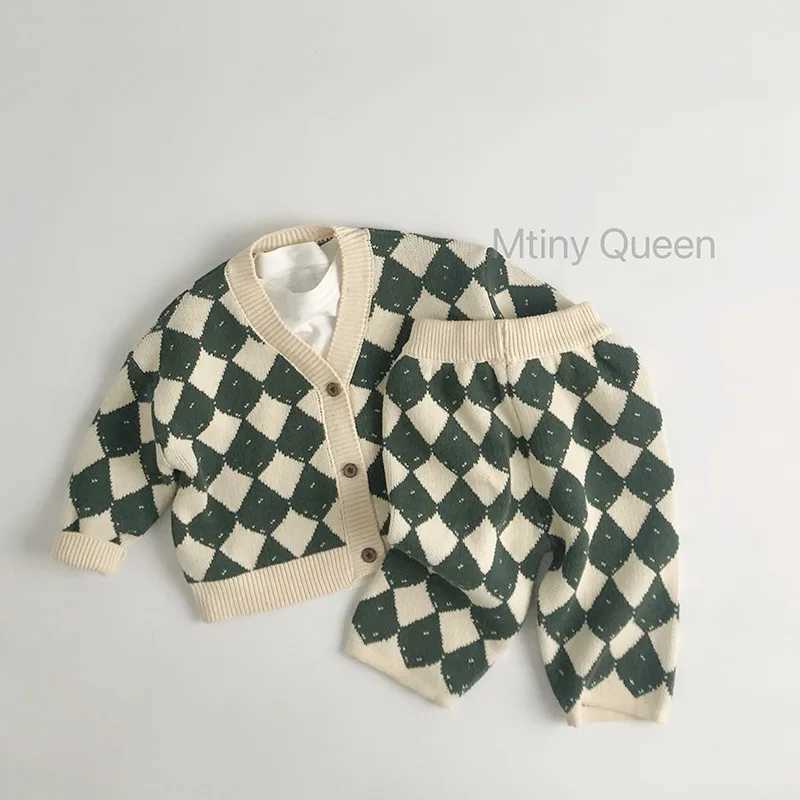 2025 Spring New Children Long Sleeve Sweater Set Boys Girls Vneck Knitted Cardigan Pants 2pcs Suit Kids Casual Plaid Outfits C250913