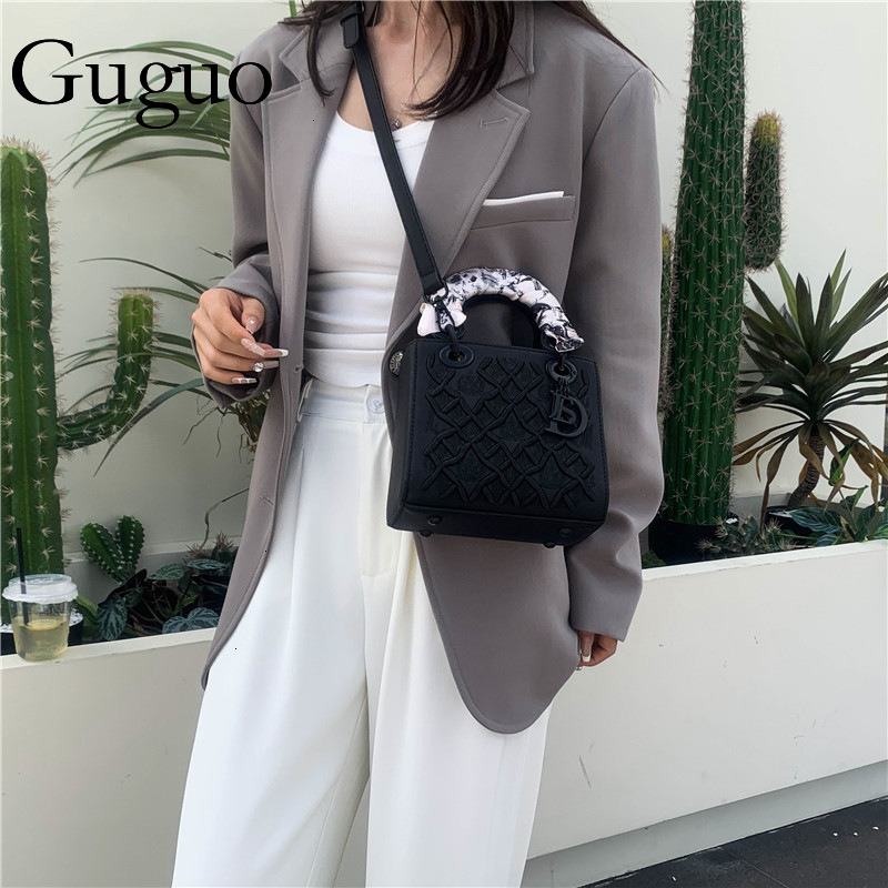 Guguo Free Shipping Blue Delicate Princess Designer Diana Bag For Women New High-value Exquisite Ins Luxury Handbag Socialite Outing Crossbody Bag