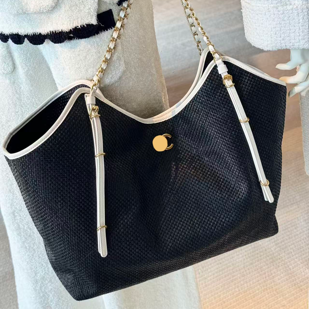 Luxury high capacity chain tote bag Top quality Designer bags Womens handbags beach travel bag fashion leather crossbody Shoulder Bag vacation shopping bag Wallets