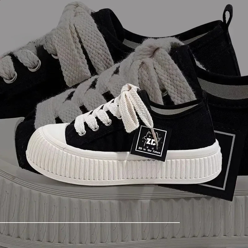 Sneakers Women Shoes for Woman Thick Soled Canvas Shoes Trend Lady Breathable White Trainers Student Casual Board Shoes 250912