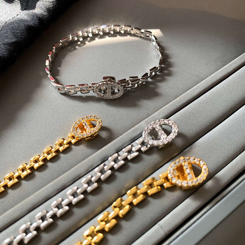 New Gold and Sier Full Dia Pig Nose Open Bracelet for Women, Light Niche Exquisite High-end Jewelry