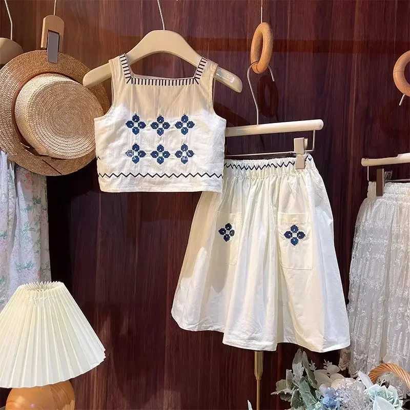 Childrens Clothing Sets Floral Embroidery Sleeveless Top Skirt 2pcs Kids Clothes Girls for 2 To 7 Years Baby Girl Outfit Set C250913