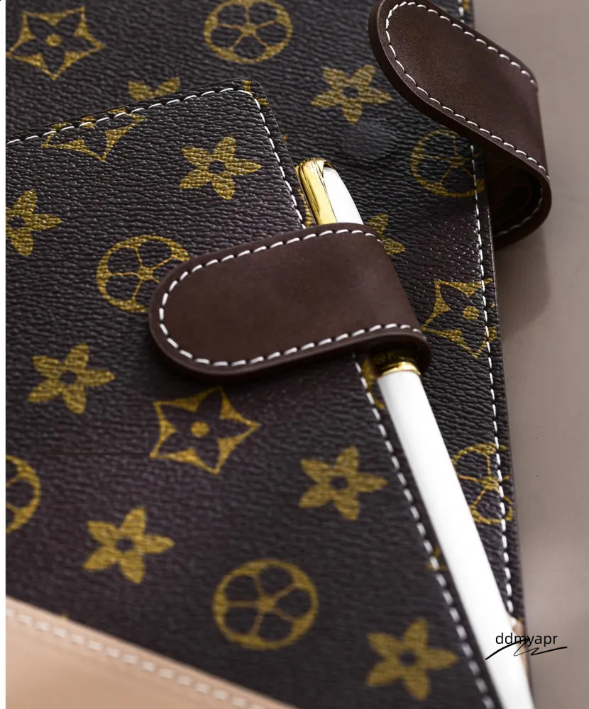 Wholesale Creative Art Vintage A5 Hardcover Lined Notebook Business Office High-Quality Printable Meeting Schedule Work Memo High-End Journal 250818 d