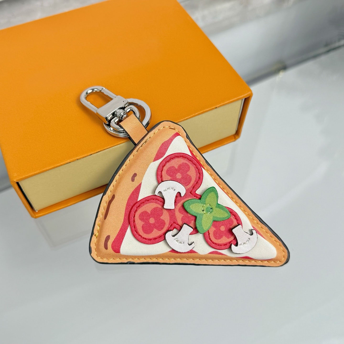 Pizza Key Holder Leather Keychain Classic bag chain Luxury Designer Hamburger Wallet Keyring Cute Pizza bag charm pendant for women girl Christmas gift
